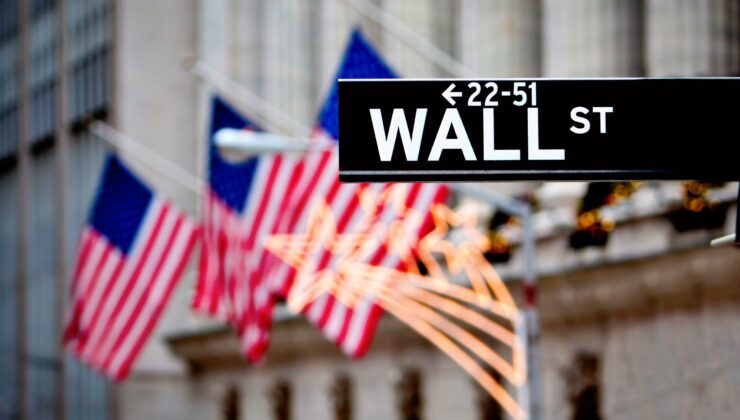 How Wall Street’s Relationship With Bitcoin Will Transform in 2025: 5 Predictions