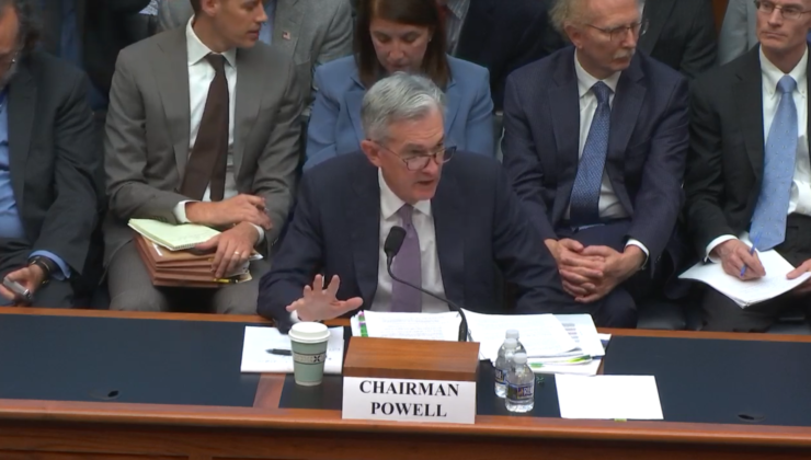 Fed Cuts Interest Rates by 25 Basis Points, Bitcoin Slips Below $104K on Hawkish Tone